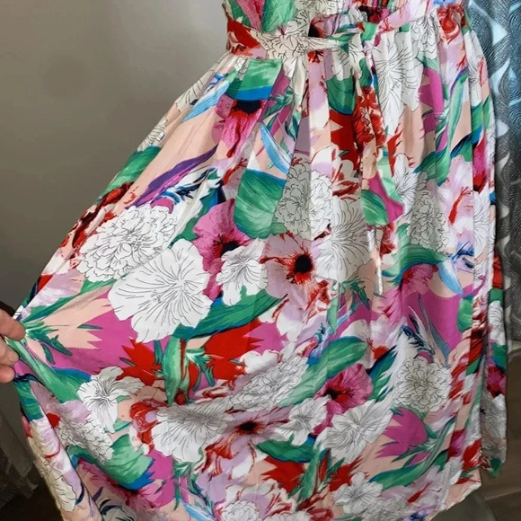 America & Beyond Hawaiian print halter dress - Picture 6 of 12
